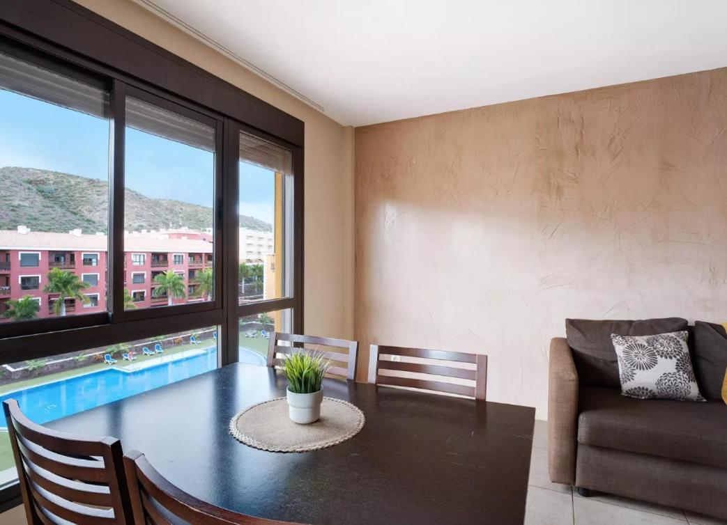 Be Happy 77 Apartment Arona  Bagian luar foto